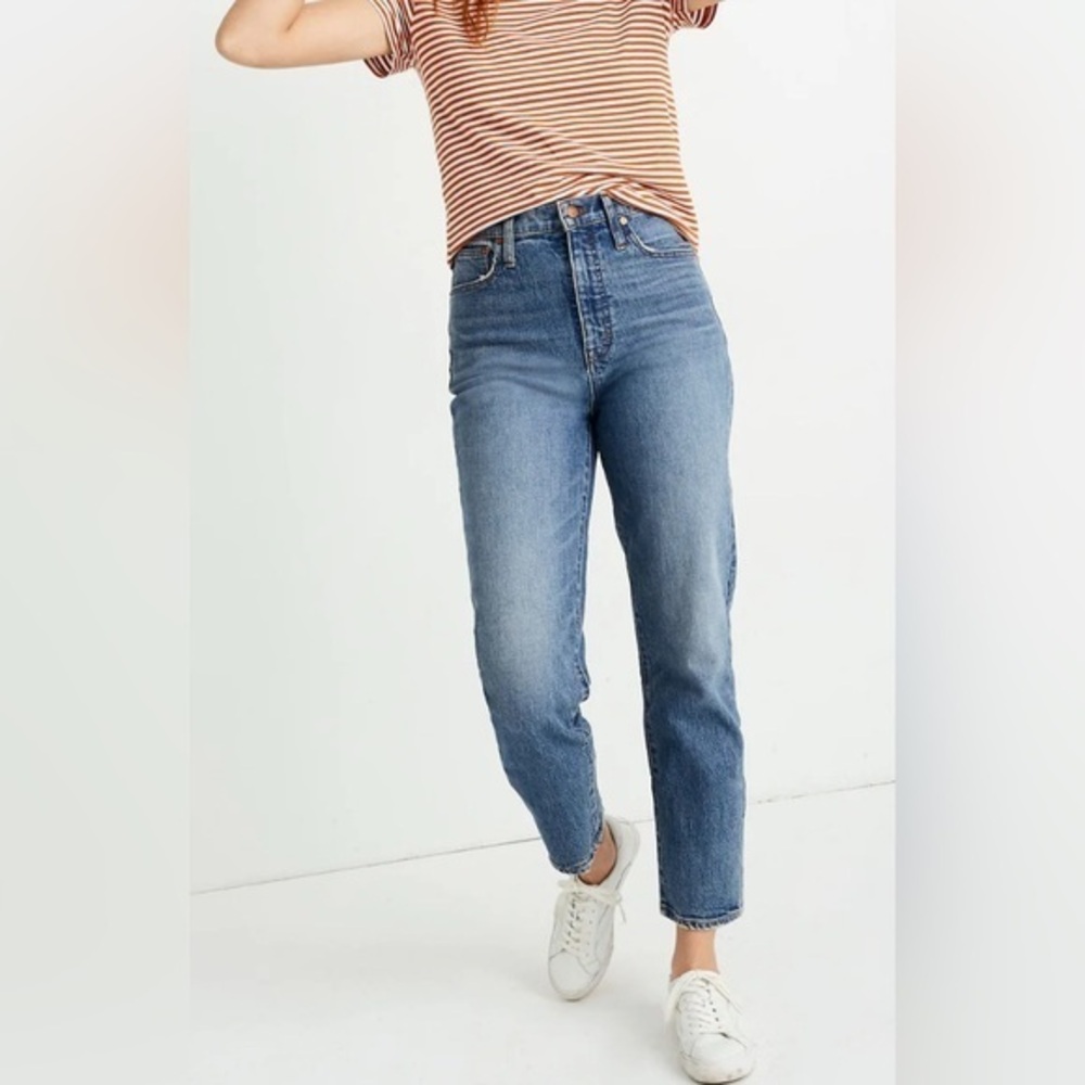 Madewell Petite Classic Straight Jeans in Peralta Wash NWT